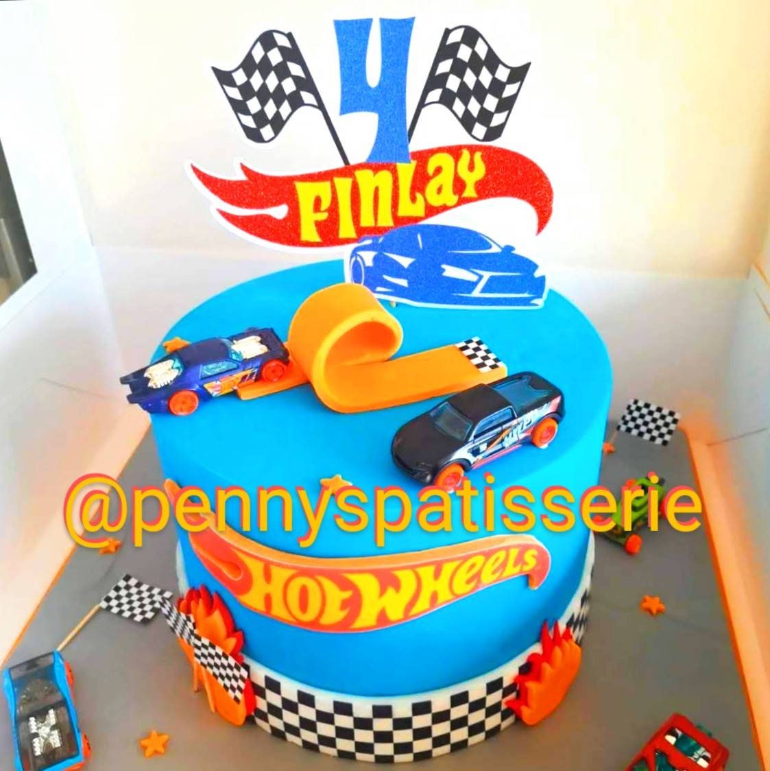 Hotwheels - Decorated Cake by Cakes by Design - CakesDecor